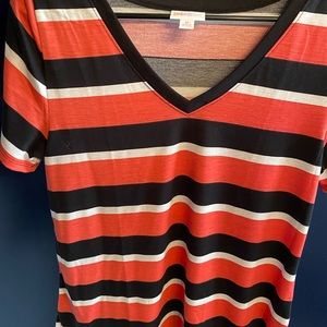 Lularoe christy top size medium